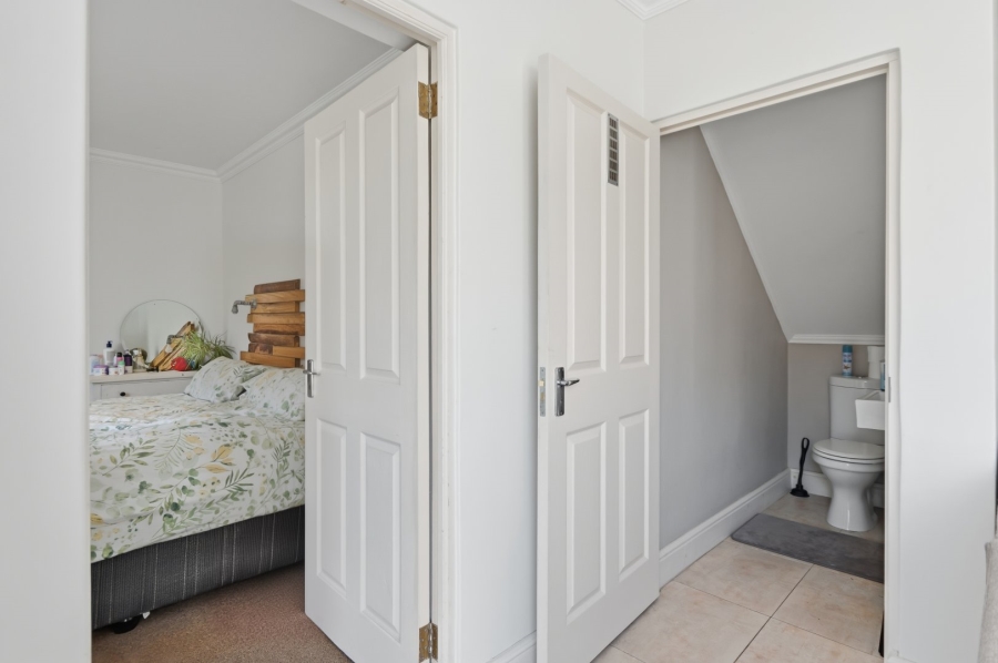 4 Bedroom Property for Sale in Harbour Island Western Cape